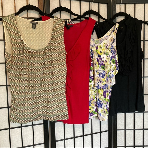 Stylish Sleeveless Tops Bundle – Women’s Ruffle, Floral, Blouses Size Small - Picture 5 of 14